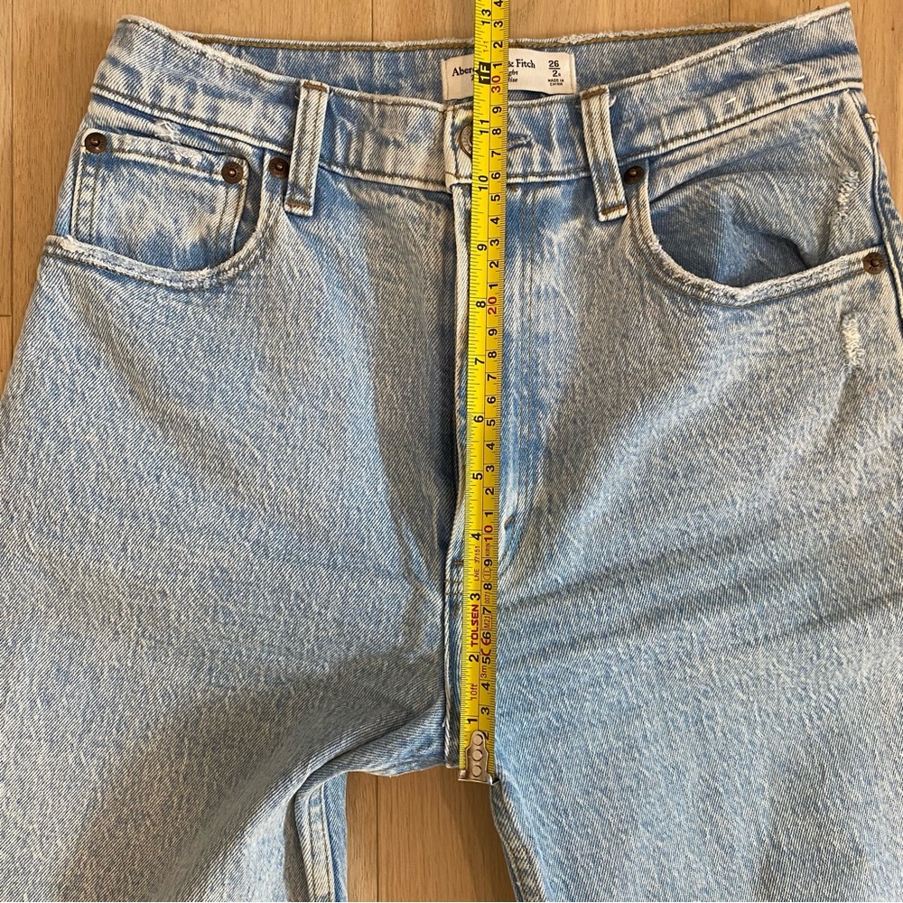 A&F | 90’s Straight Ultra High Rise Jeans 💙 - Picture 10 of 12